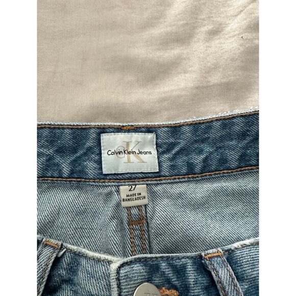 Calvin Klein High Rise Mom Short sz 27 - Picture 3 of 3